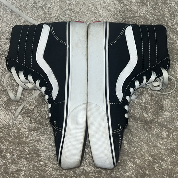 EUC Vans. Size 8 - Picture 6 of 6